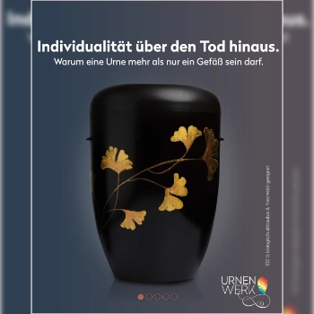 Schwarze Urne mit goldenen Ginkgoblättern vor dunkelblauem Verlauf. Text: „Individualität über den Tod hinaus. Warum eine Urne mehr als nur ein Gefäß sein darf.“