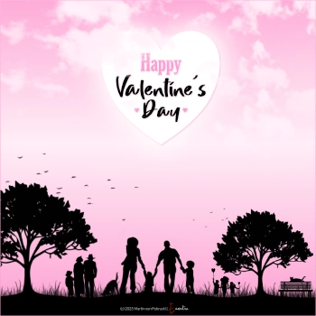 Drei Familien unterschiedlichen Alters stehen auf der Wiese zwischen zwei Bäumen. Ein Herz befindet sich in den Wolken und es wird ein schöner Valentinstag gewünscht.